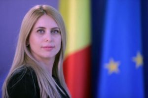 Noua şefă a ANAF a gestionat, în calitate de lichidator judiciar, zeci de dosare în instanţele din Dolj, Arad, Bucureşti, Olt, Suceava şi Braşov